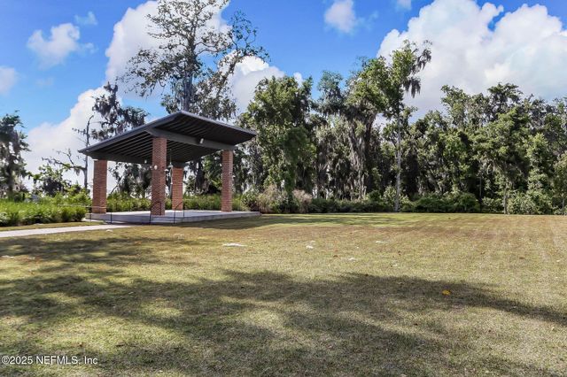 356 WATERFRONT Drive, St. Johns, FL 32259
