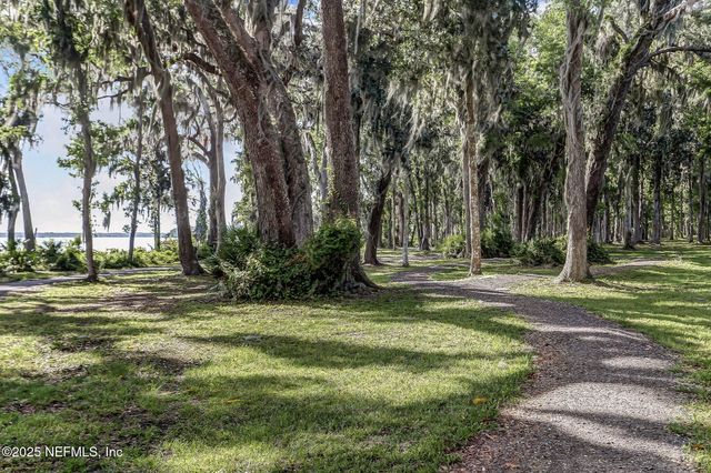356 WATERFRONT Drive, St. Johns, FL 32259