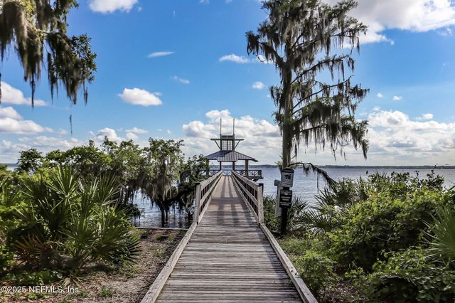 356 WATERFRONT Drive, St. Johns, FL 32259