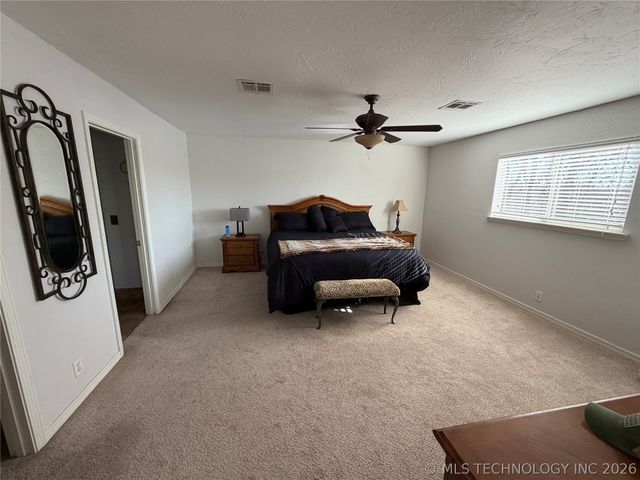 215 Murphy, Canadian, OK 74425