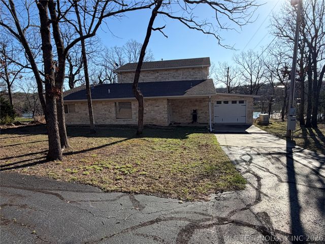 215 Murphy, Canadian, OK 74425