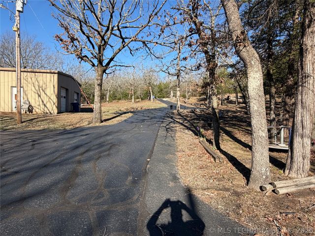 215 Murphy, Canadian, OK 74425