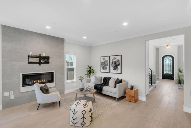 1643 Monroe Street, Santa Clara, CA 95050