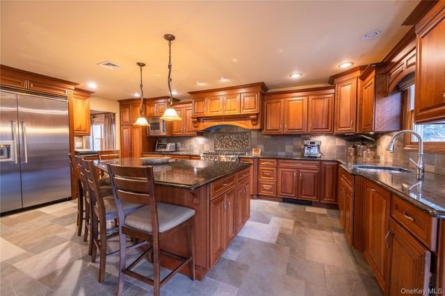 2119 Rosemont Street, North Bellmore, NY 11710