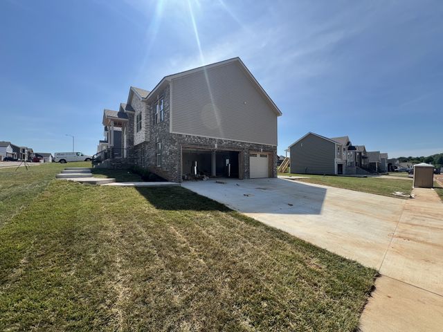 794 Carrillo Dr, Clarksville, TN 37040