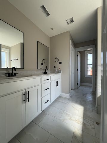 794 Carrillo Dr, Clarksville, TN 37040