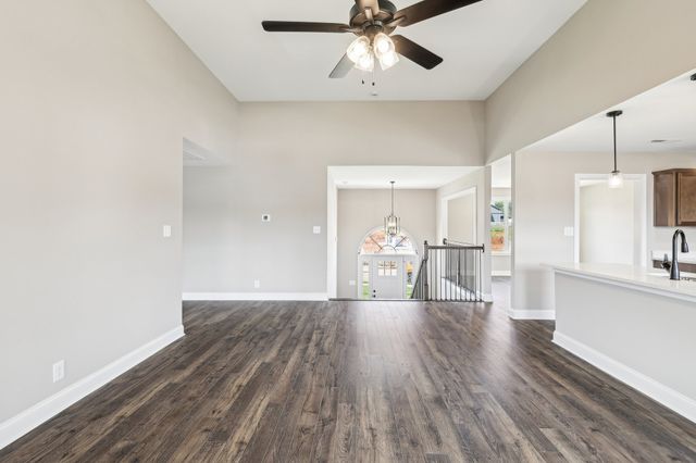 794 Carrillo Dr, Clarksville, TN 37040