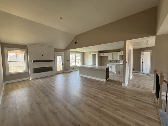 794 Carrillo Dr, Clarksville, TN 37040