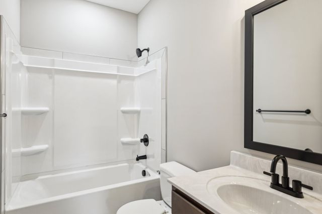 794 Carrillo Dr, Clarksville, TN 37040