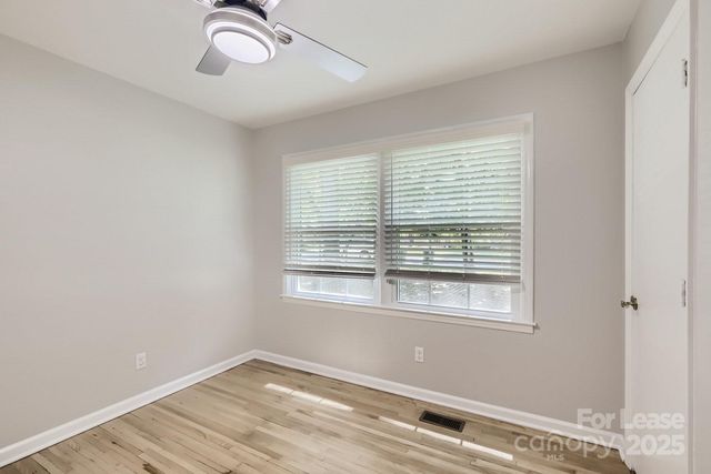 400 Vinecrest Drive, Matthews, NC 28105