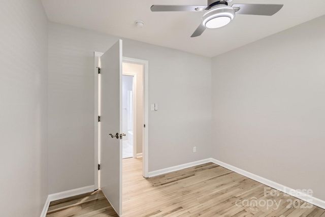 400 Vinecrest Drive, Matthews, NC 28105