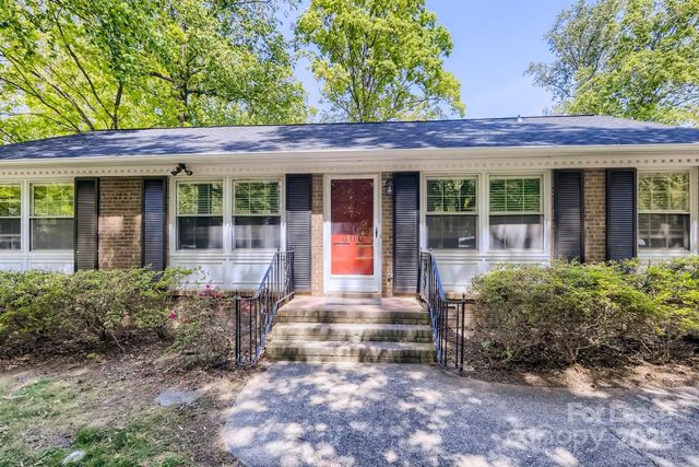 400 Vinecrest Drive, Matthews, NC 28105