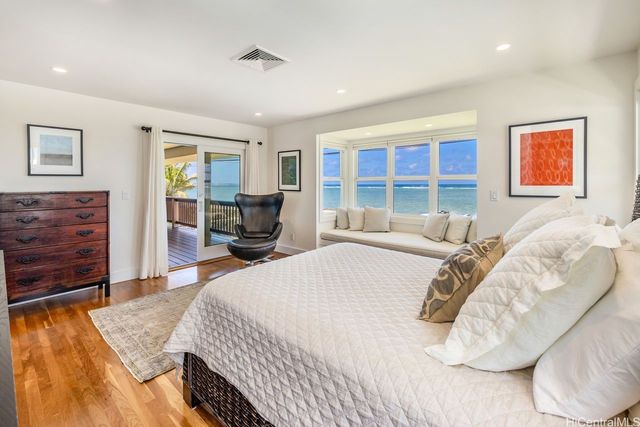 53-926 Kamehameha Highway, Hauula, HI 96717