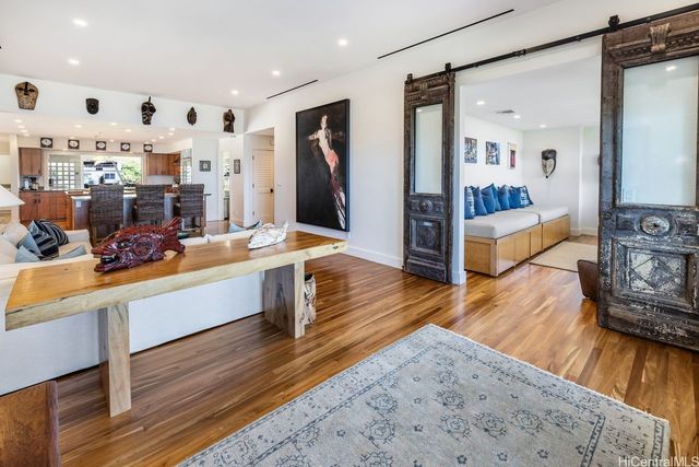 53-926 Kamehameha Highway, Hauula, HI 96717