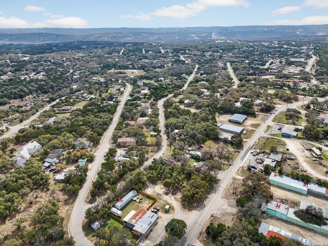 15728 Cranes Mill, Canyon Lake, TX 78133