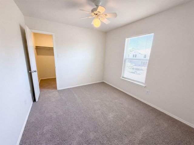 305 Edgewood CV, Leander, TX 78641