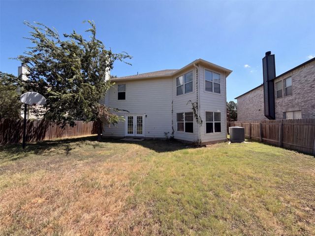 305 Edgewood CV, Leander, TX 78641