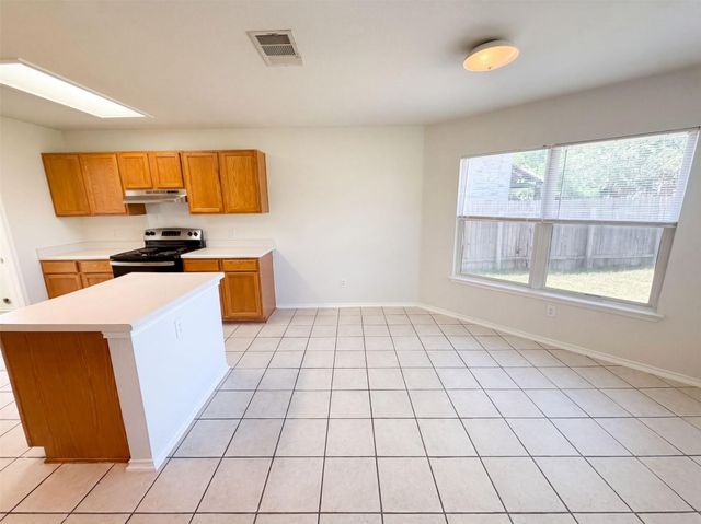 305 Edgewood CV, Leander, TX 78641