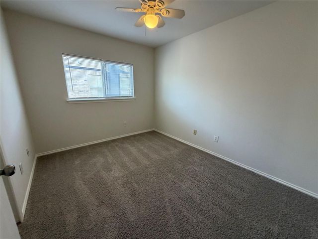 305 Edgewood CV, Leander, TX 78641