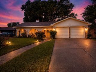 6742 Indian Lake Drive, Houston, TX 77489