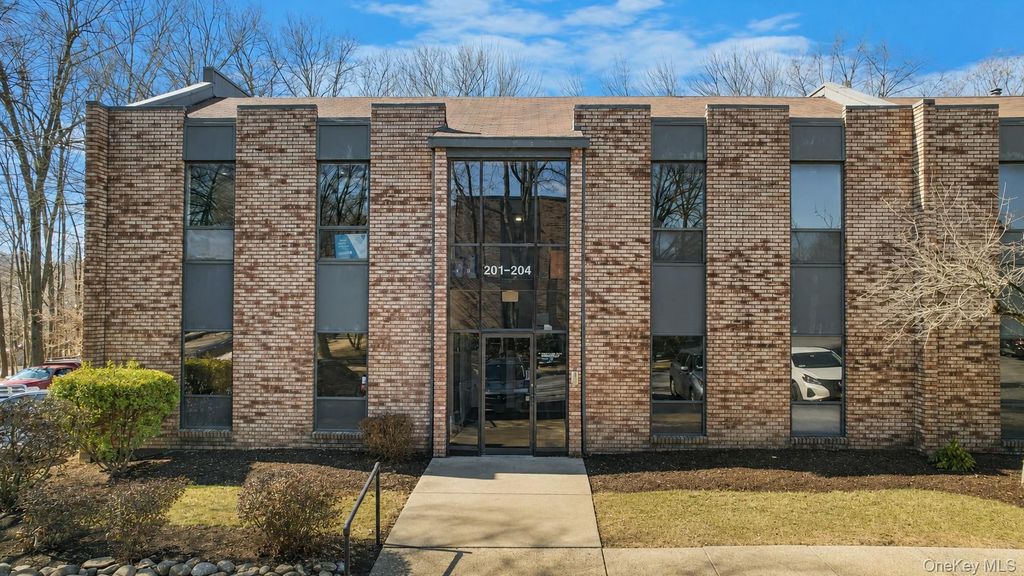 55 Old Turnpike 204, Nanuet, NY 10954