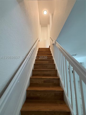 5620 NW 114 Path 201, Doral, FL 33178