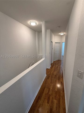 5620 NW 114 Path 201, Doral, FL 33178