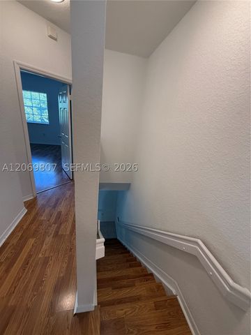 5620 NW 114 Path 201, Doral, FL 33178