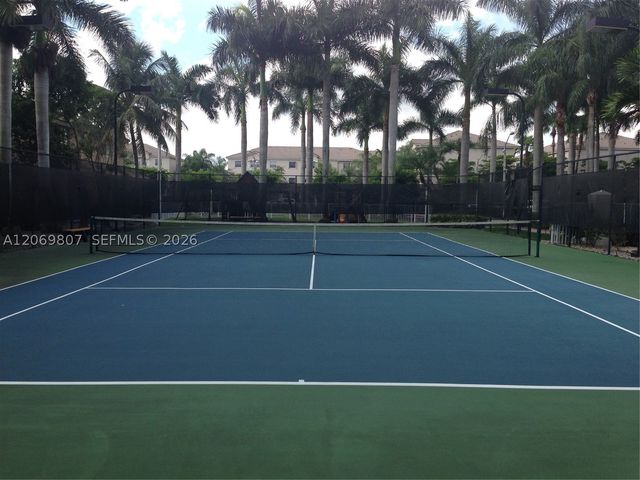 5620 NW 114 Path 201, Doral, FL 33178