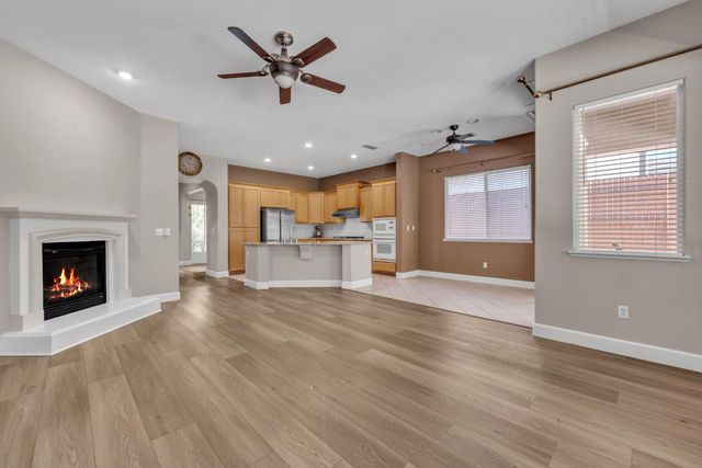 748 Bluestone Cir, Folsom, CA 95630