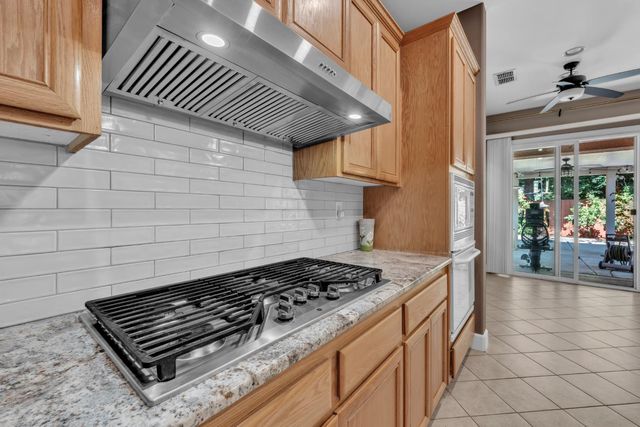 748 Bluestone Cir, Folsom, CA 95630