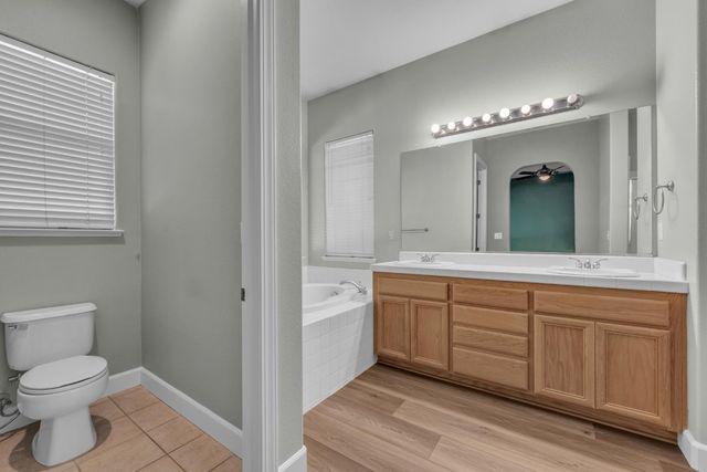 748 Bluestone Cir, Folsom, CA 95630