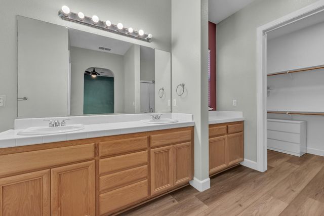 748 Bluestone Cir, Folsom, CA 95630