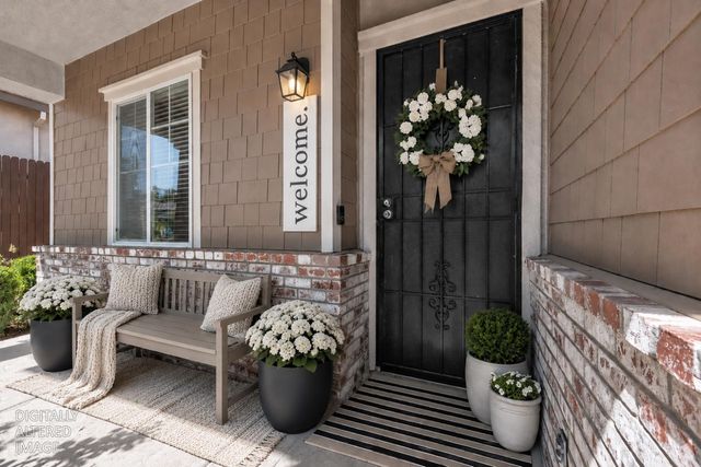 748 Bluestone Cir, Folsom, CA 95630