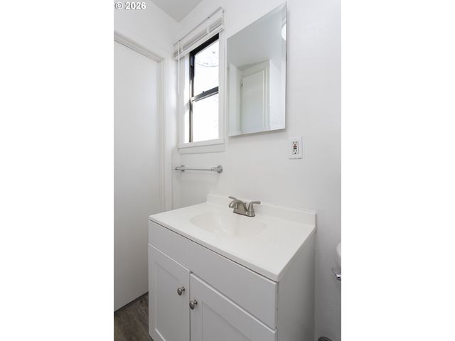 7912 Se HAROLD St, Portland, OR 97206