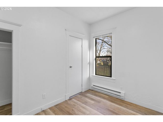 7912 Se HAROLD St, Portland, OR 97206