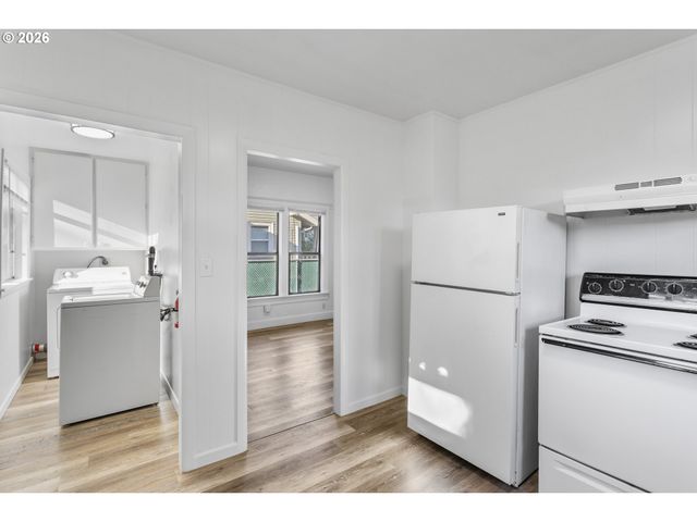 7912 Se HAROLD St, Portland, OR 97206