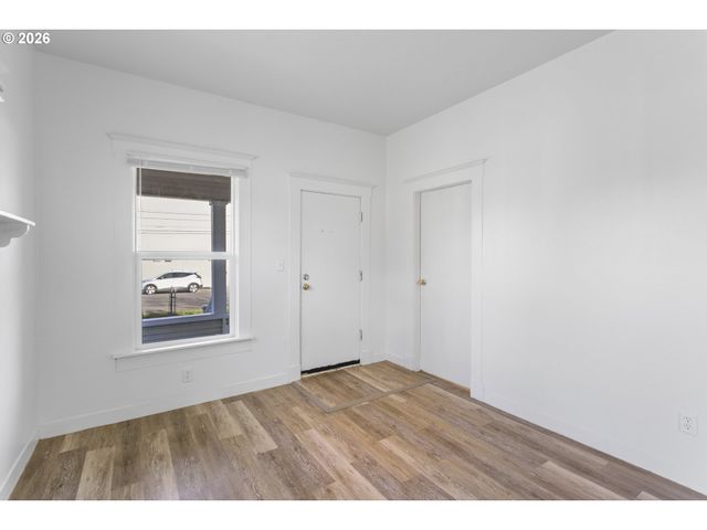 7912 Se HAROLD St, Portland, OR 97206