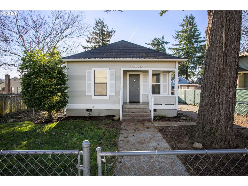 7912 Se HAROLD St, Portland, OR 97206