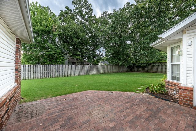 1253 Forest, Springdale, AR 72764