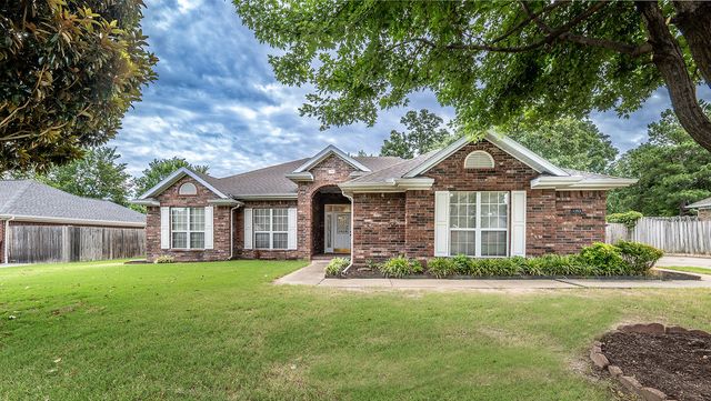 1253 Forest, Springdale, AR 72764