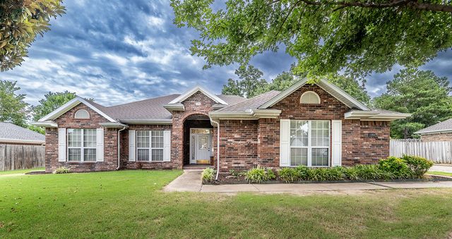 1253 Forest, Springdale, AR 72764