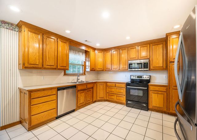 1253 Forest, Springdale, AR 72764