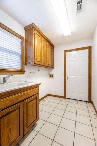 1253 Forest, Springdale, AR 72764
