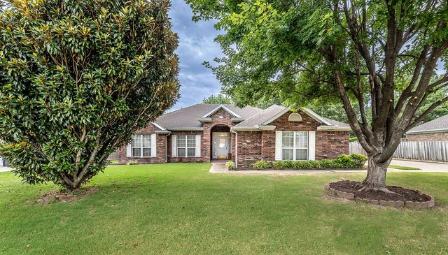 1253 Forest, Springdale, AR 72764