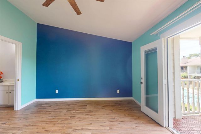 10615 Briar Forest Drive 702, Houston, TX 77042