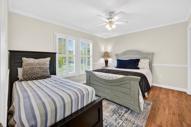 186 Sanderling Ave., Georgetown, SC 29440