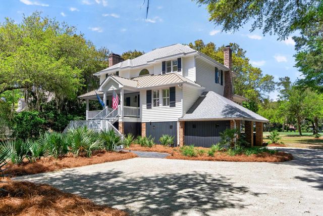 186 Sanderling Ave., Georgetown, SC 29440