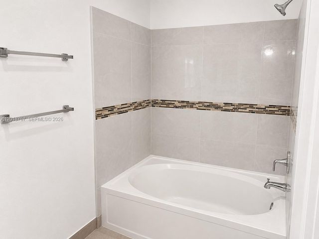 38 Key West Ct 38, Weston, FL 33326