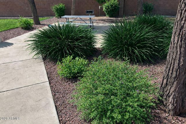 4106 E CHAMBERS Street, Phoenix, AZ 85040